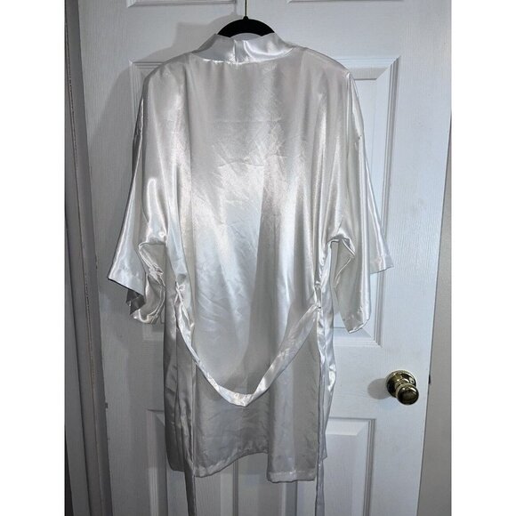 Vintage CALIFORNIA DINASTY White Satin Sexy Bridal Kimono Robe Embellished - Picture 10 of 12